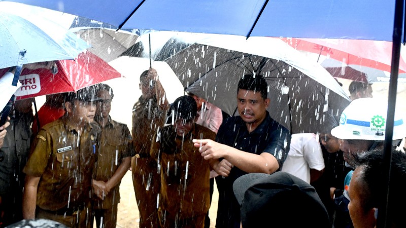 Bobby Nasution Pushes Acceleration of Sungai Badiri Embankment Project