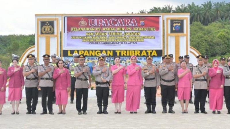 Labuhanbatu Selatan Police Rotate Key Officials to Boost Performance