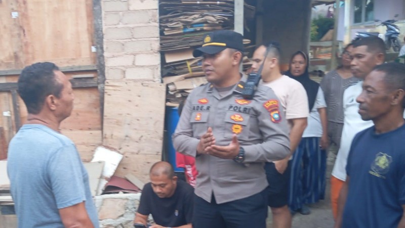 Batam Kota Police Arrest Man Armed with a Sharp Weapon in Batam