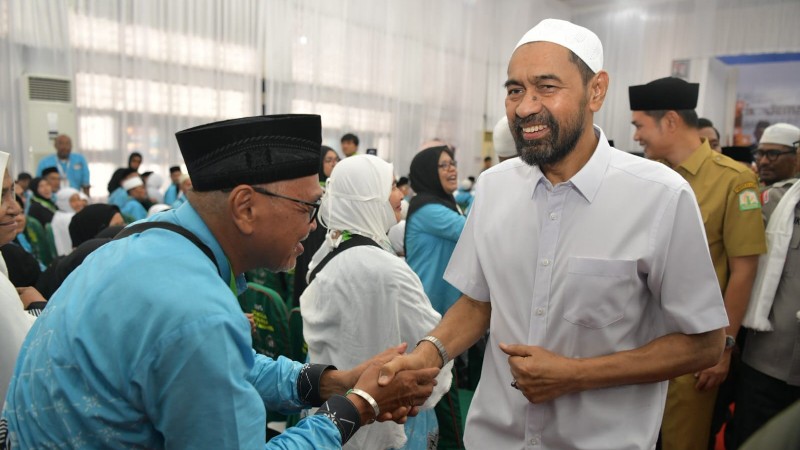 First Aceh Hajj Group Departs for Mecca, Governor Emphasizes Purity of Heart