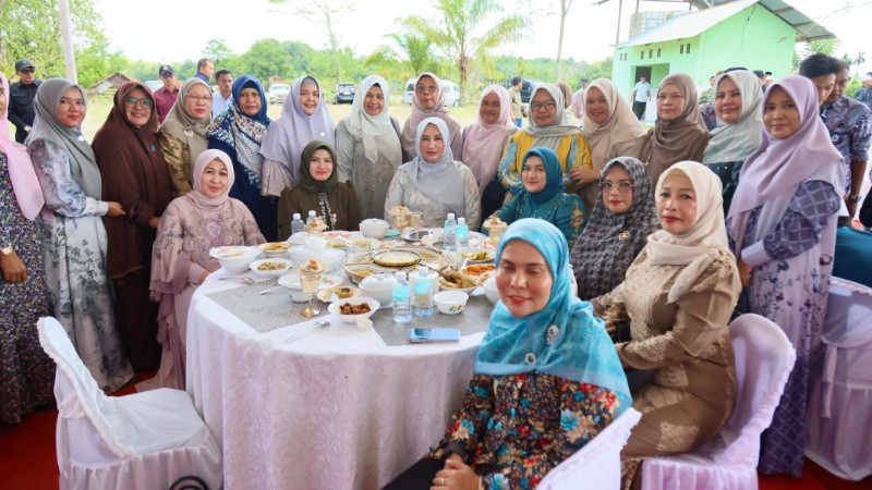 Marlina Muzakir Brings Eid al-Adha Celebration to Aceh Barat Community