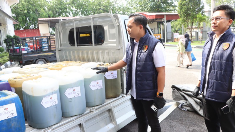 Illegal Subsidized Fuel Scheme Busted in Batam