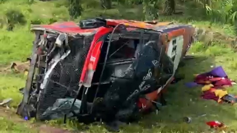 Four Killed in Halmahera Bus Crash on Serdang Bedagai Toll Road