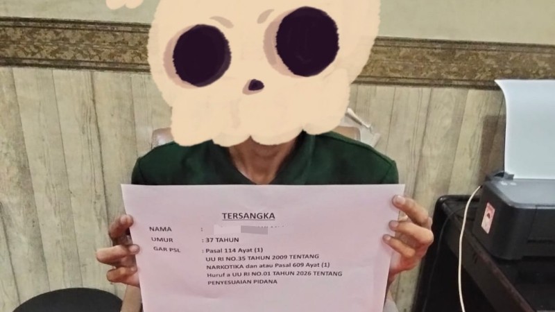 Jambi Police Arrest Drug Dealer in Paal Merah, Seize Methamphetamine