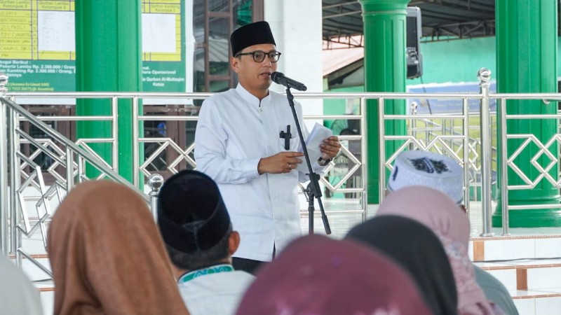Medan Mayor Rico Waas Attends Qurban at Al-Muttaqin Mosque