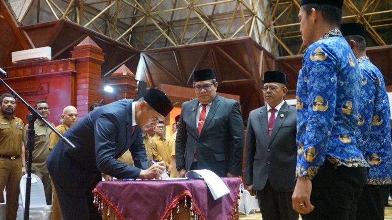 Aceh Government Appoints New Officials to Boost Performance and Budget Absorption