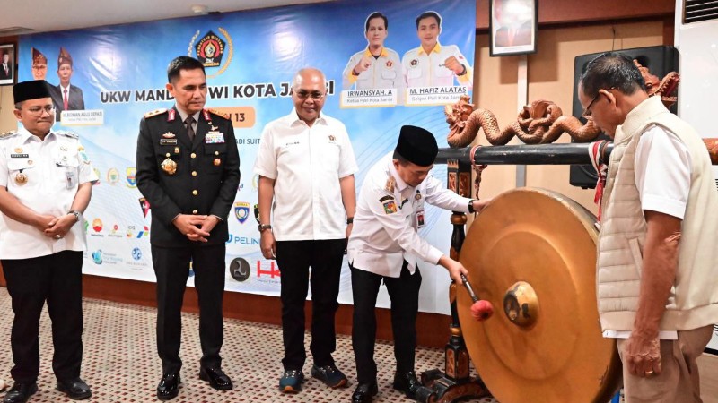 Kapolda Jambi Emphasizes Professional Journalism at PWI UKW Opening