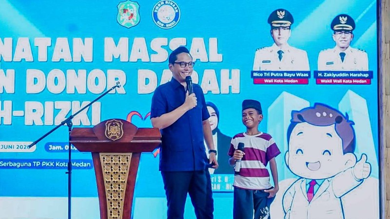 Rico Waas Brings Cheer to Mass Circumcision Event in Medan