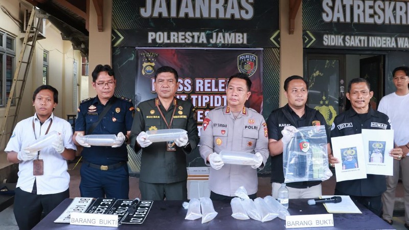 Police Foil Rp7.1 Billion Lobster Larvae Smuggling in Jambi