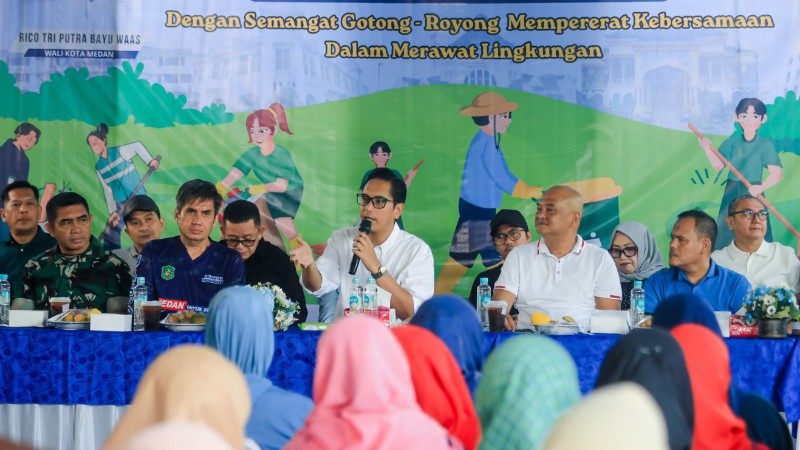 Medan Mayor Responds to Flooding and Streetlight Complaints in Medan Barat Community Dialogue