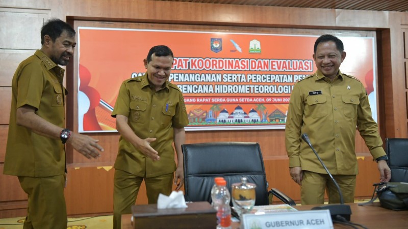 Aceh Governor Urges Swift Repairs to Farmland, Irrigation Systems, and Rivers