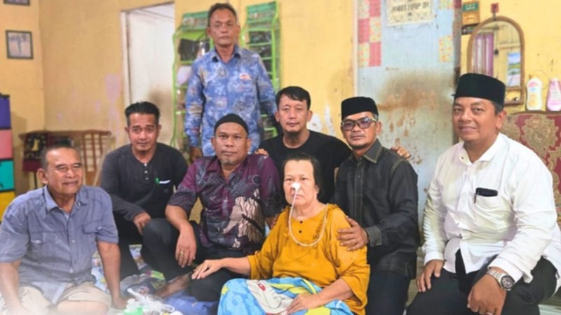 BAZNAS Labusel Provides Medical Aid to Elderly Resident Ahead of Muharram 1448 H