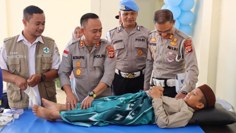 Aceh Tengah Police Mark 80th Bhayangkara Day with Free Mass Circumcision Program