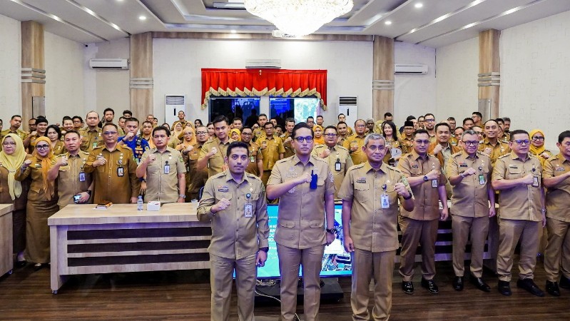 Rico Waas Pushes Faster Delivery of Election Promises in Medan