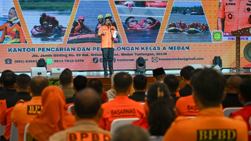 Bobby Nasution Offers Incentives for Certified Village Heads to Strengthen Disaster Preparedness