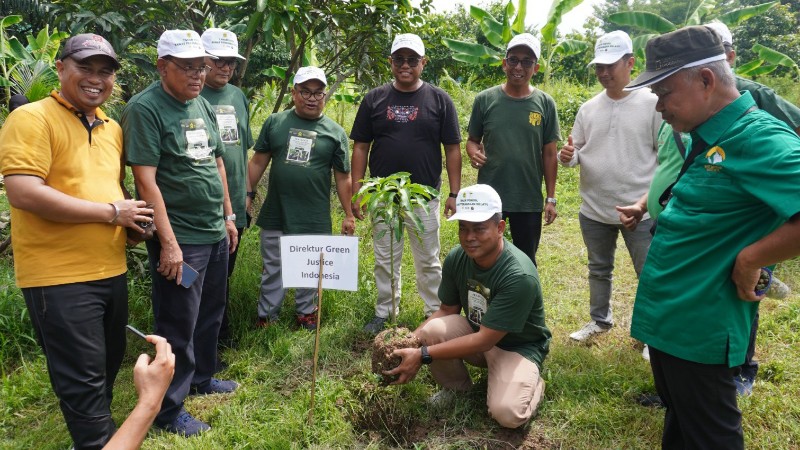 Medan Launches 1,000-Tree Initiative to Restore Deli River Ecosystem
