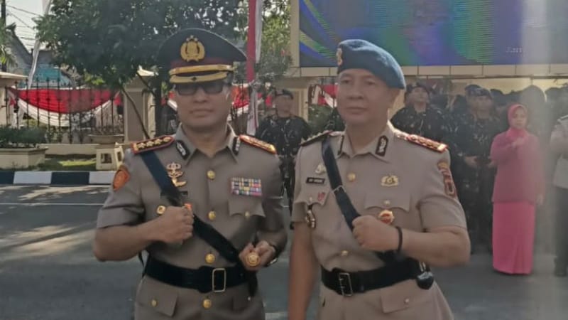 Jambi Police Chief Leads Leadership Handover, New Officers Expected to Improve Public Services