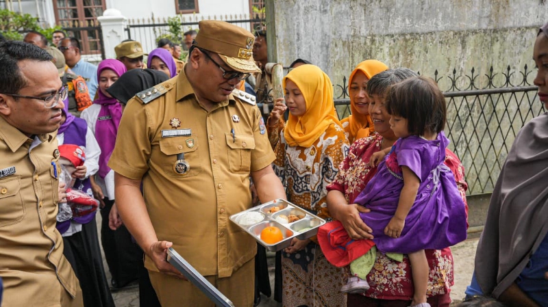 Deli Serdang Regent Ensures Targeted Implementation of MBG Program in Sunggal