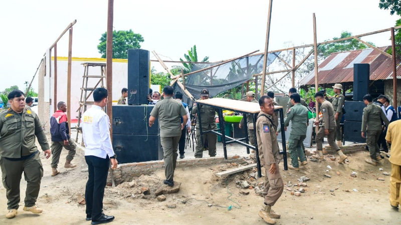 P4GN Deli Serdang Demolishes Kafe Cantik on Sungai Ular Riverbank