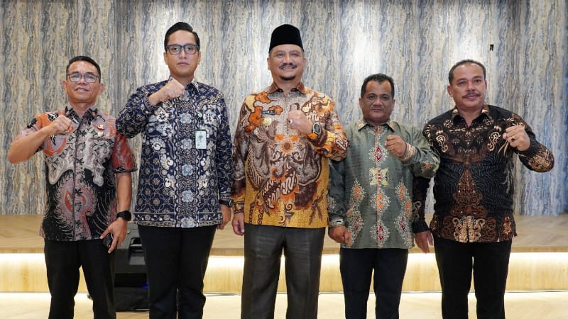 Rico Waas and Armia Fahmi Strengthen Solidarity Between Medan and Aceh Tamiang After Flood Disaster
