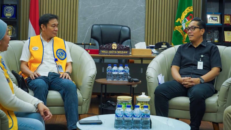Rico Waas Supports Lion Club Children&rsquo;s Day Celebration at Medan Merdeka Square