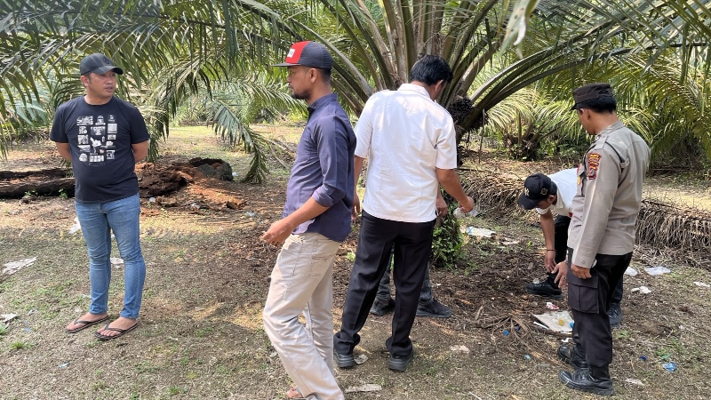 Kampung Rakyat Police Raid Suspected Drug Den in Kampung Perlabian