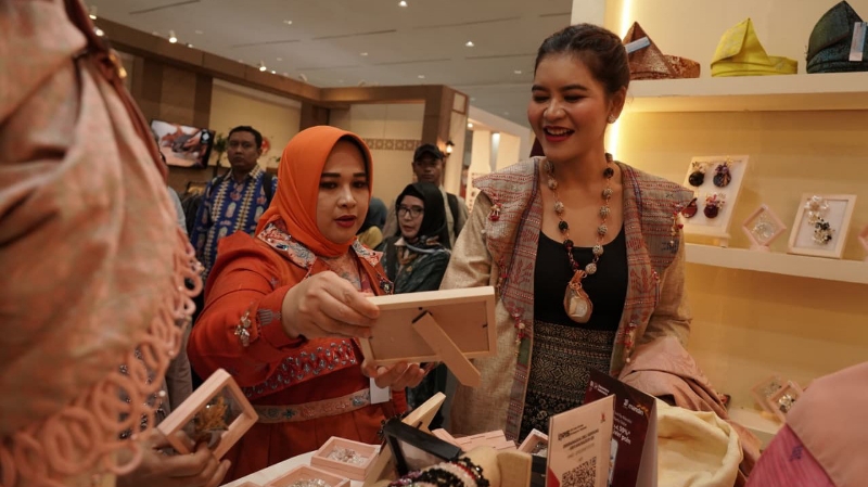 Dekranas Deli Serdang Showcases Local Handicrafts at Kriyanusa 2026