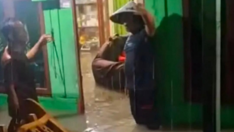 Heavy Rain Again Floods Residential Areas in Kotapinang