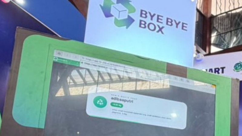 XLSMART and REMIND Promote E-Waste Management at ITB