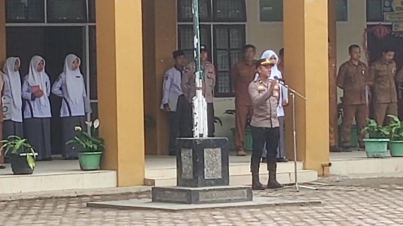 Bebesen Police Warn SMKN 1 Takengon Students Against Drugs