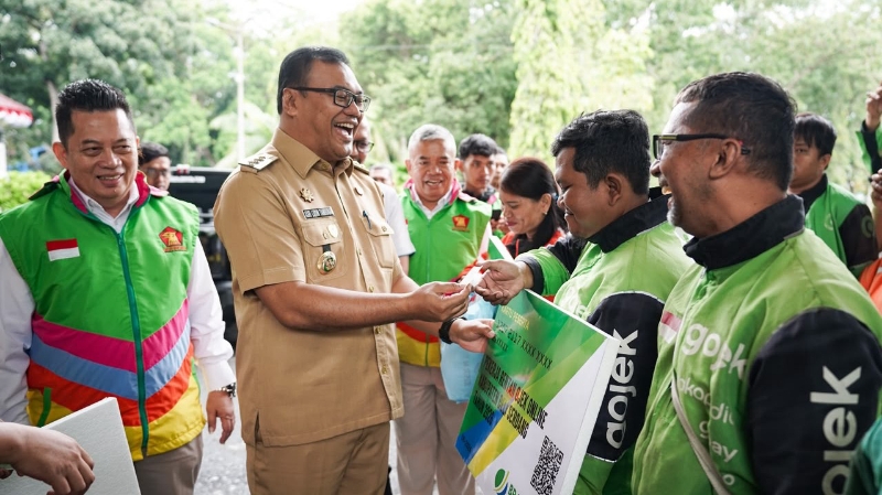 Deli Serdang Covers BPJS Costs for 24 Ojol Drivers