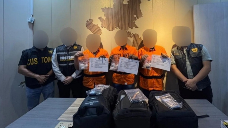 Batam Customs Foils Smuggling of 490 Grams of Methamphetamine