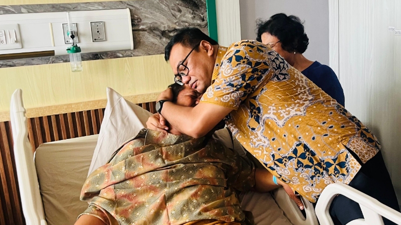 Deli Serdang Regent Assures Future of Dishub Worker After Accident