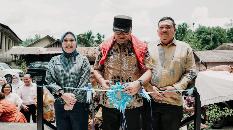 Deli Serdang Regent Opens Renovated Bintang Meriah Community Health Center