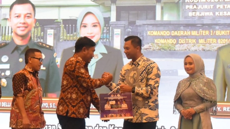 Lom Lom Suwondo Welcomes New Kodim 0201/Medan Commander