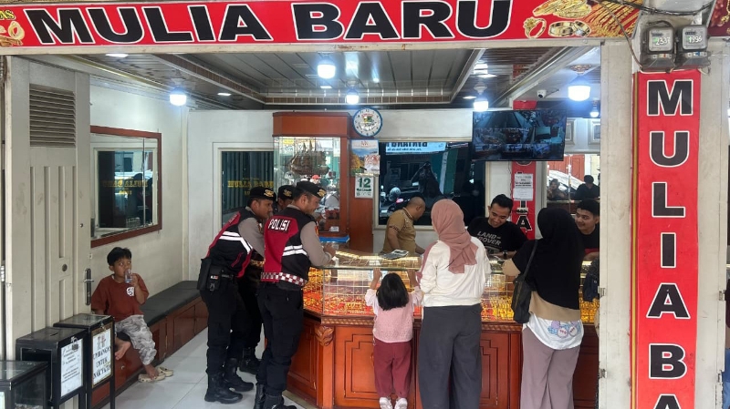 Police Strengthen Patrols at Key Public Activity Centers in Central Aceh