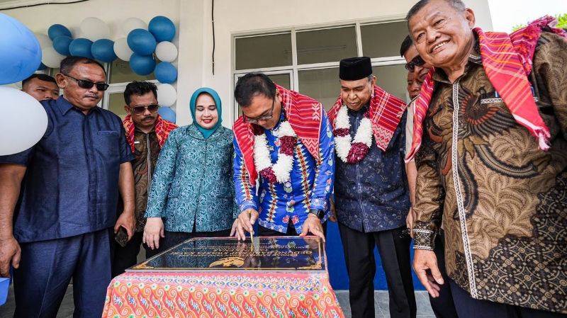 Deli Serdang Regent Inaugurates New SMP Kavri Building