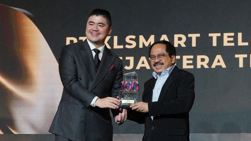 XLSMART Receives Four National Awards in 2026