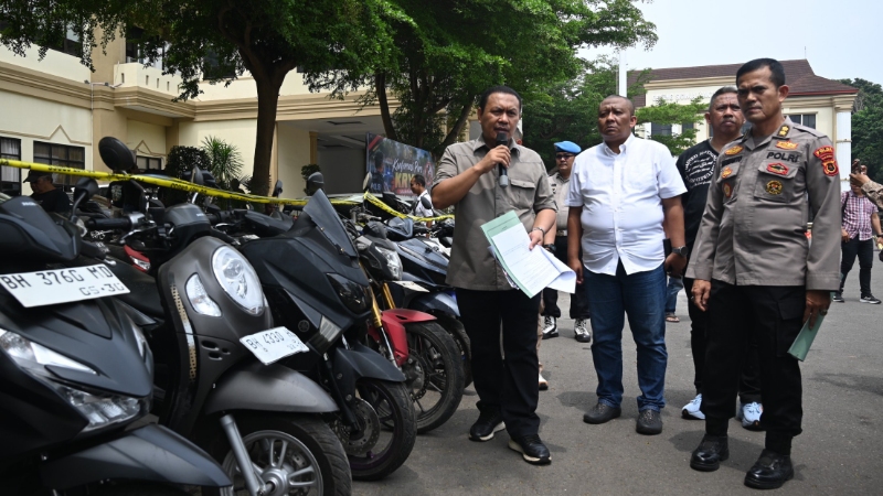 Jambi Police Uncover 41 Vehicle Theft Cases, Recover 41 Vehicles and Arrest 11 Suspects