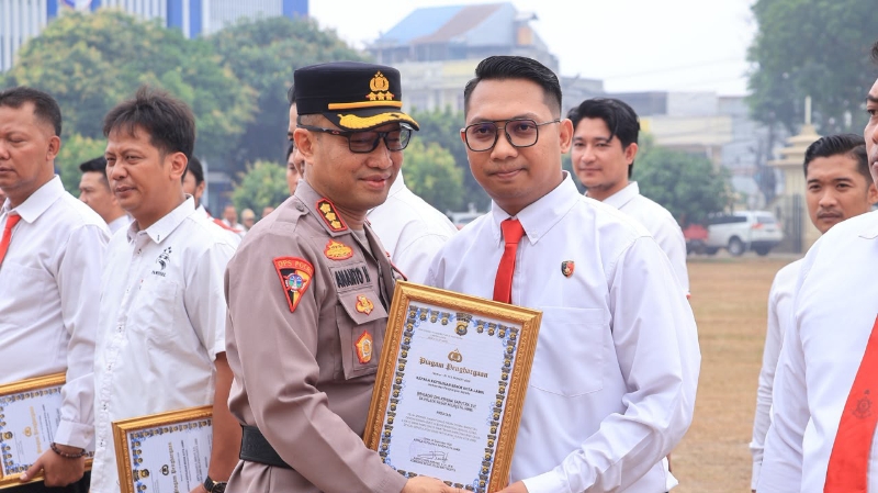 47 Jambi Police Officers Honored for Successful Case Investigations