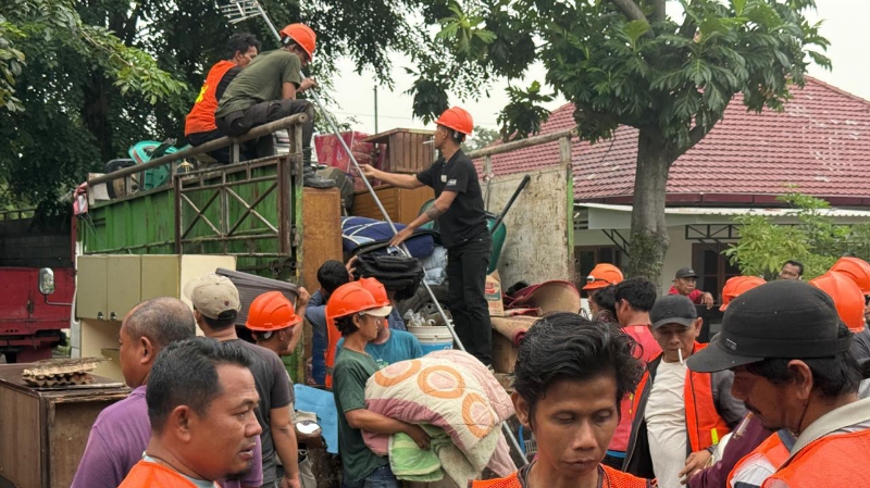 Eviction of Disputed PT KAI Property in Medan Turns Tense