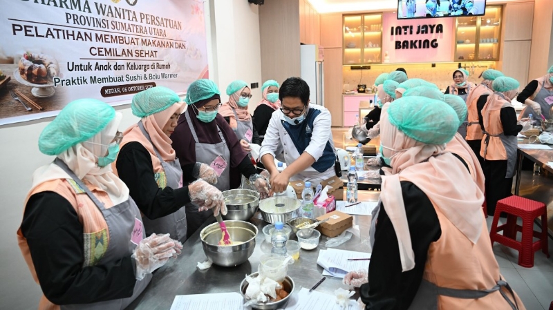 DWP North Sumatra Trains Members in Healthy and Balanced Food Preparation